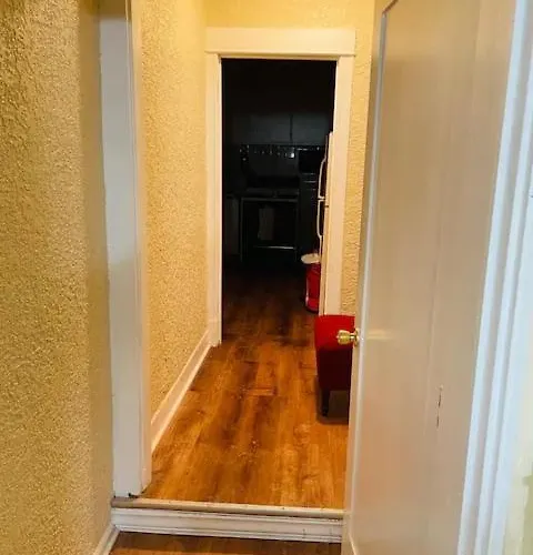 Exquisite Rogers Park 1 Bedroom, 1 Bath Near Evanston Apartamento